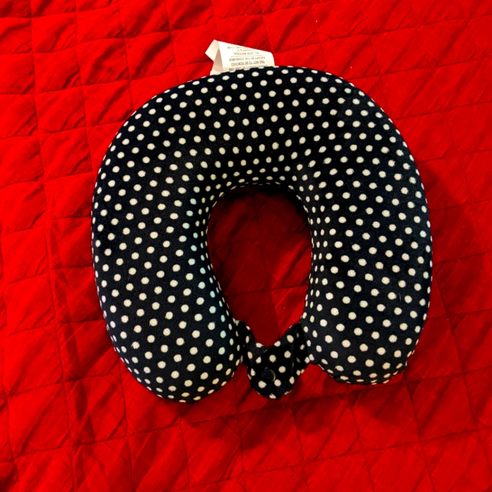 NWOT Velvet Memory Foam Neck Rest